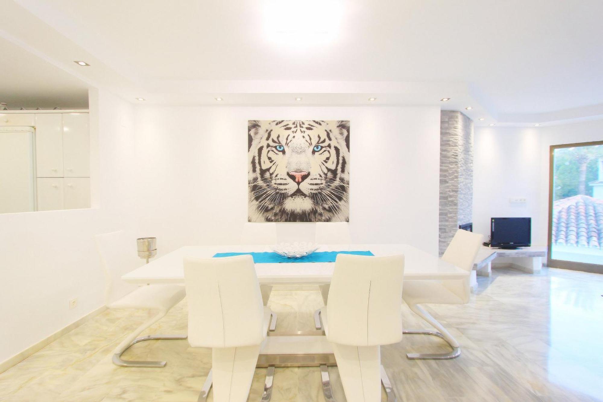 מארבלה 1108 Beachfront 2 Apartments With Roofterrace 80Mtrgt Beach 3 Pools מראה חיצוני תמונה