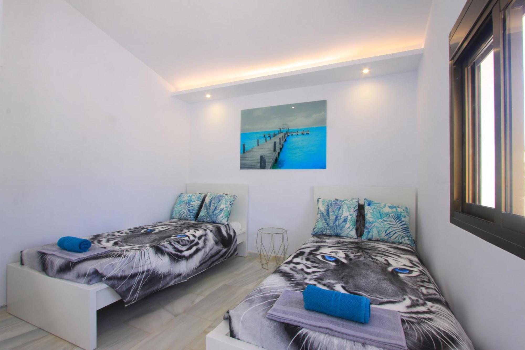 מארבלה 1108 Beachfront 2 Apartments With Roofterrace 80Mtrgt Beach 3 Pools מראה חיצוני תמונה